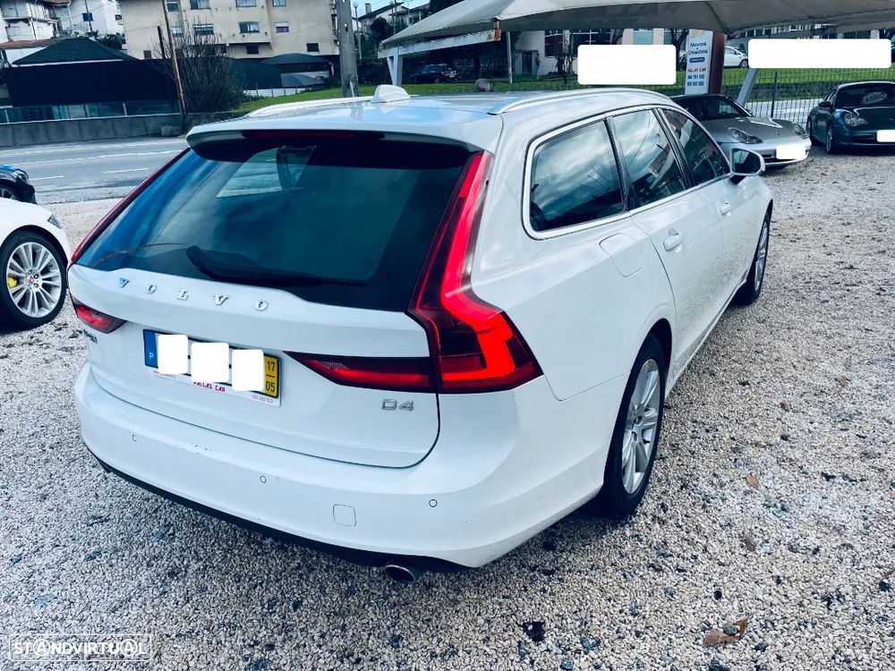 Volvo V90 2.0 D4 Momentum Plus Geartronic - 2