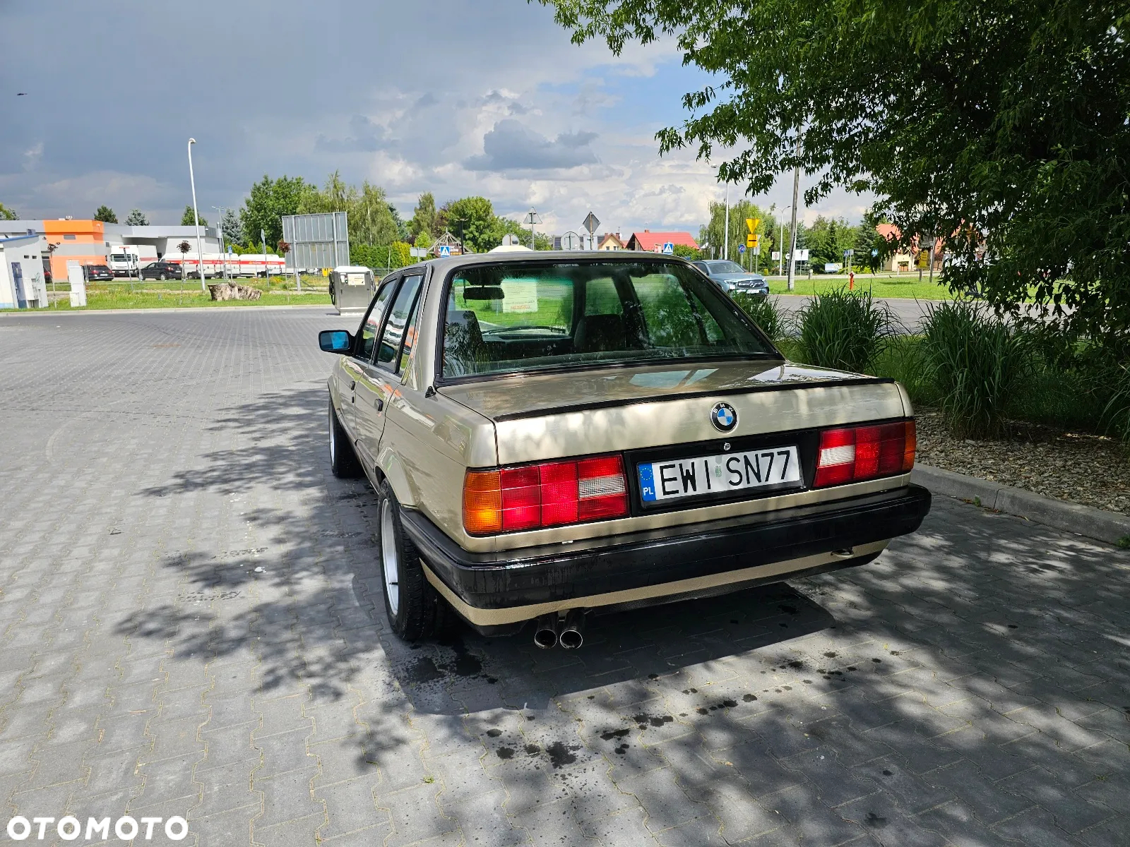 BMW Seria 3 320i - 5