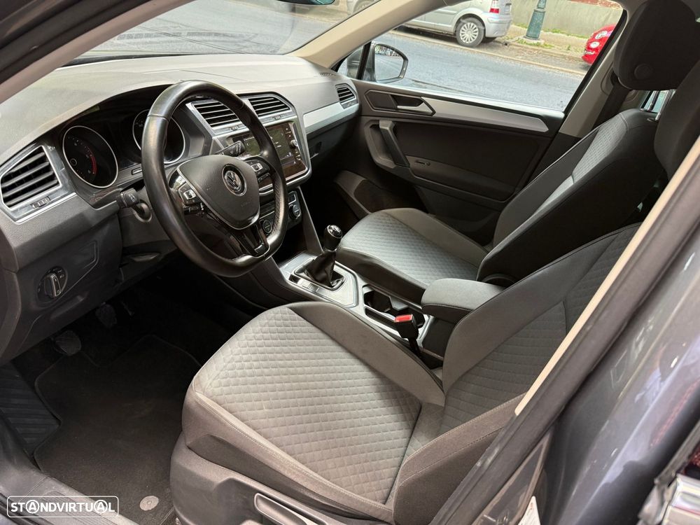 VW Tiguan 2.0 TDI Confortline - 6