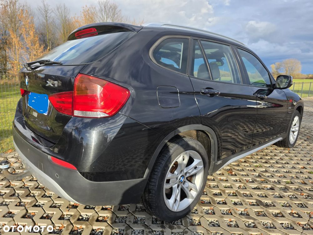 BMW X1 sDrive18d Sport Line - 7