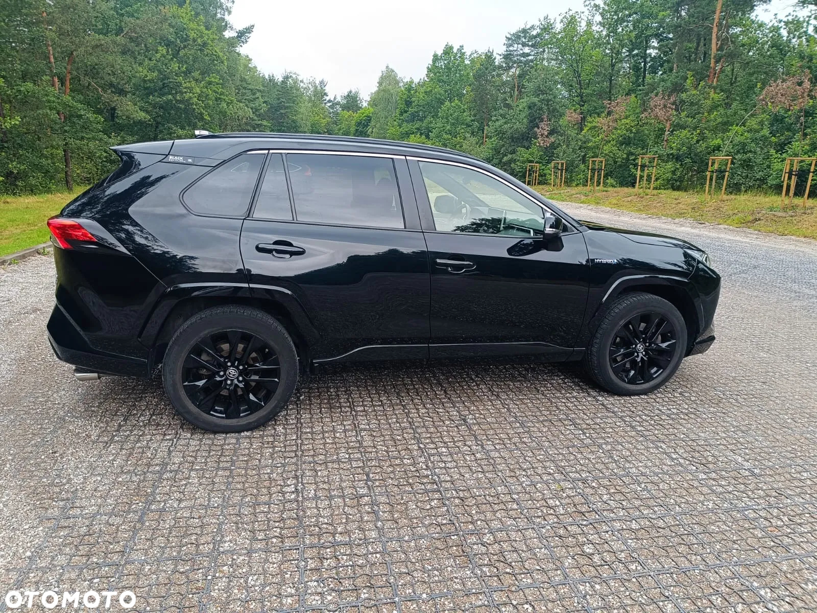 Toyota RAV4 2.5 Hybrid Black Edition by JBL 4x4 - 5