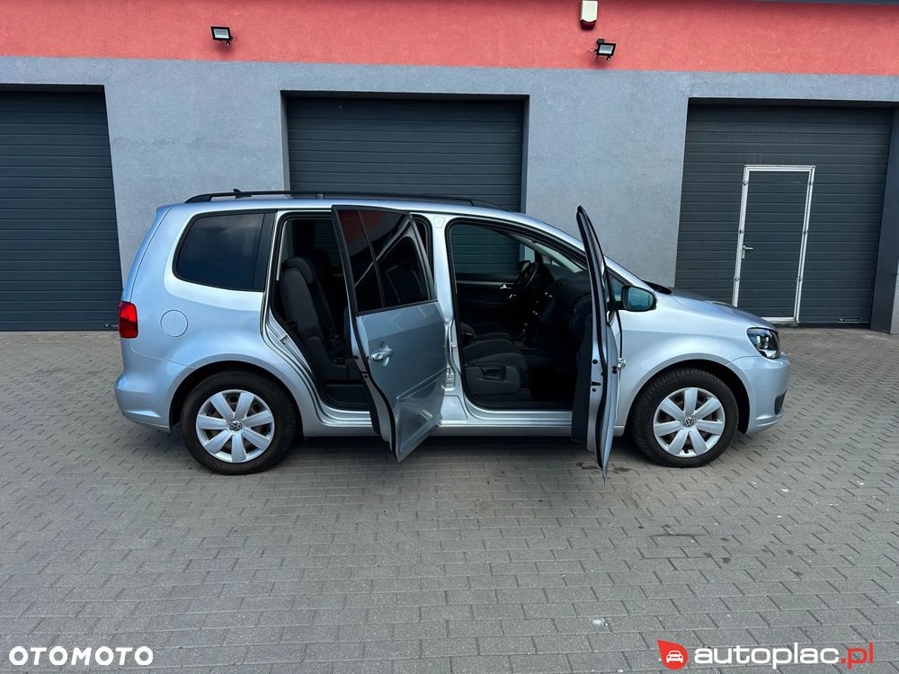 Volkswagen Touran - 13