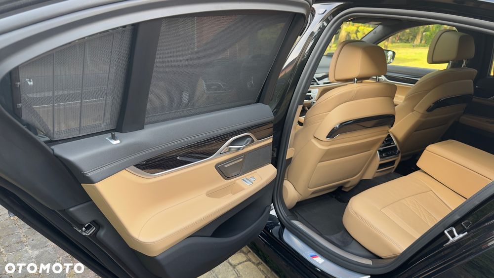 BMW Seria 7 740d xDrive - 9
