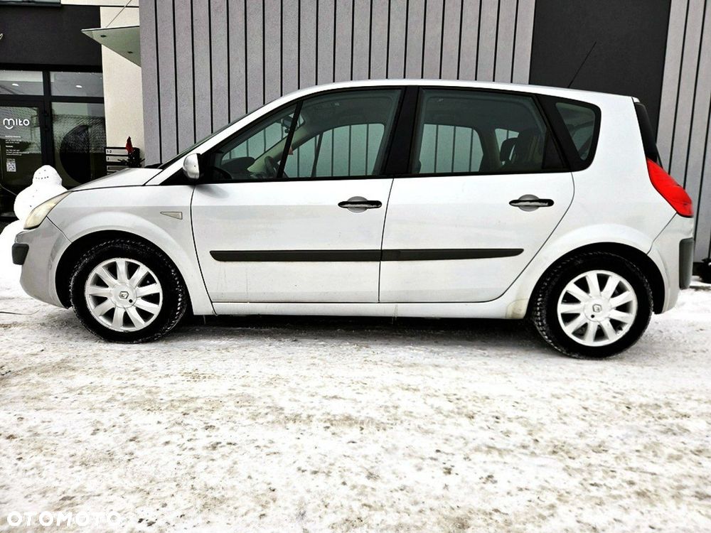 Renault Scenic - 17