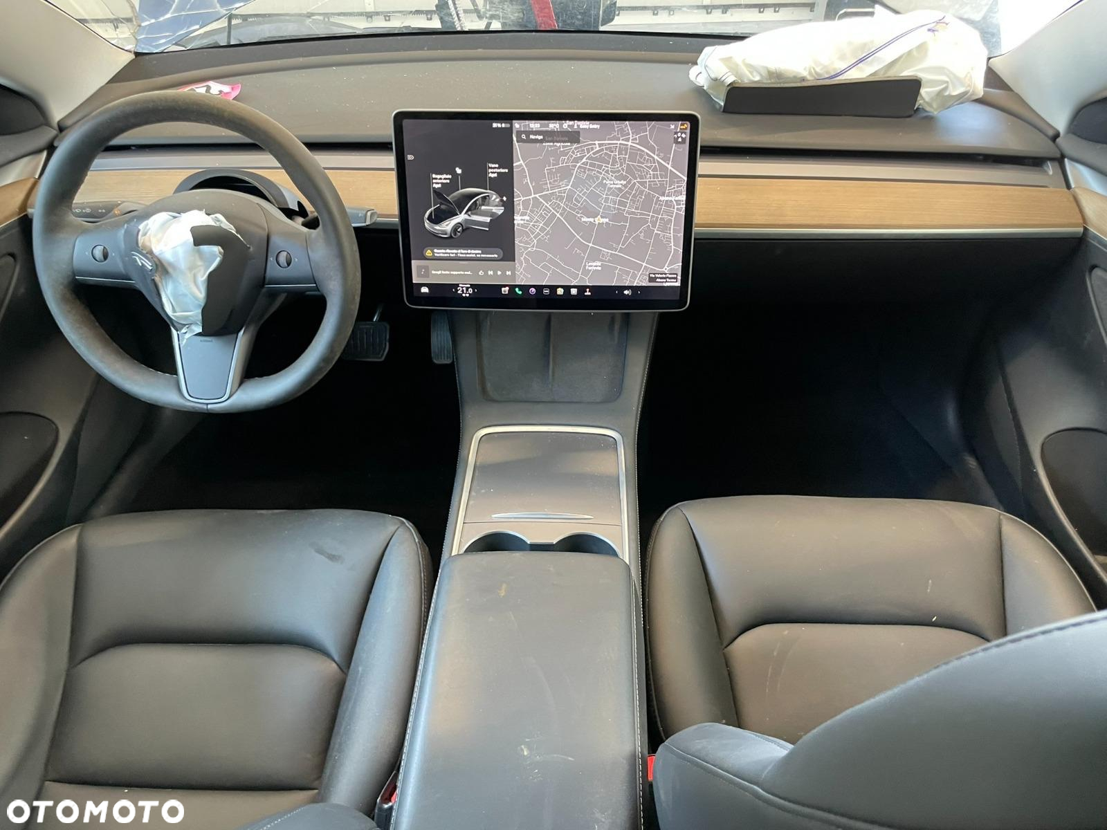 Tesla Model 3 Standard Reichweite Plus Hinterradantrieb - 19