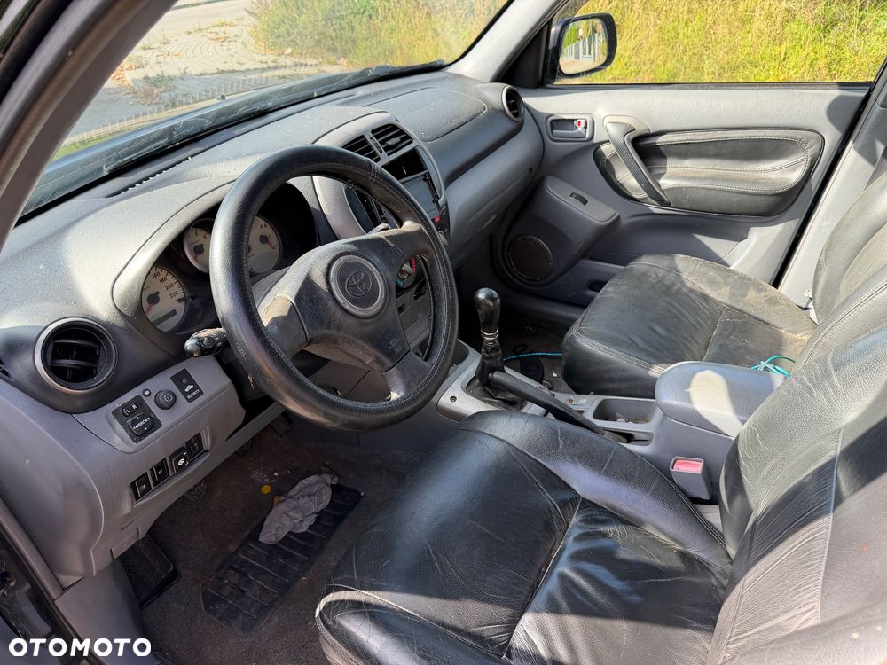 Toyota RAV4 4x4 Edition - 22