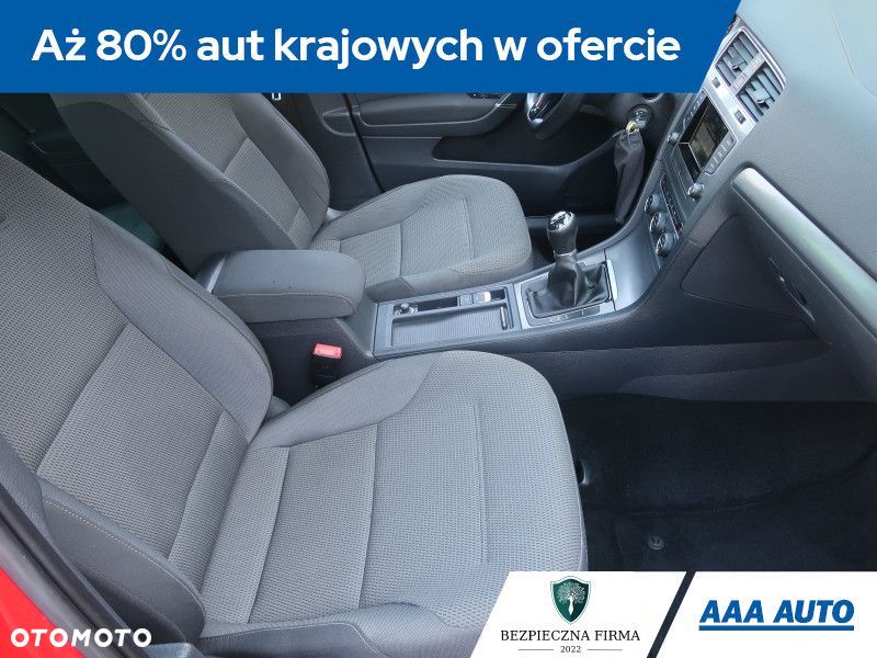 Volkswagen Golf - 10