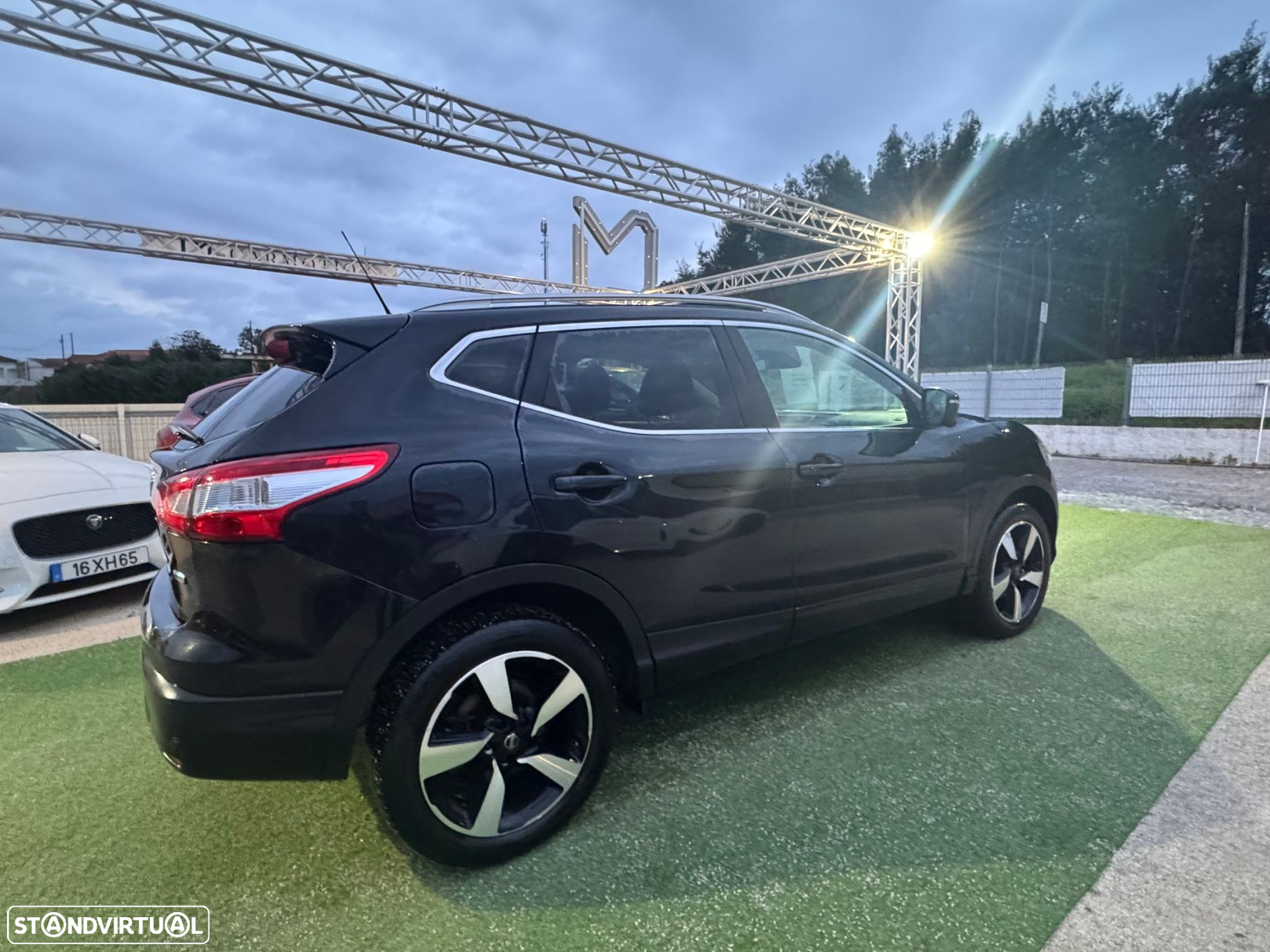 Nissan Qashqai 1.5 dCi N-Connecta 18 - 28