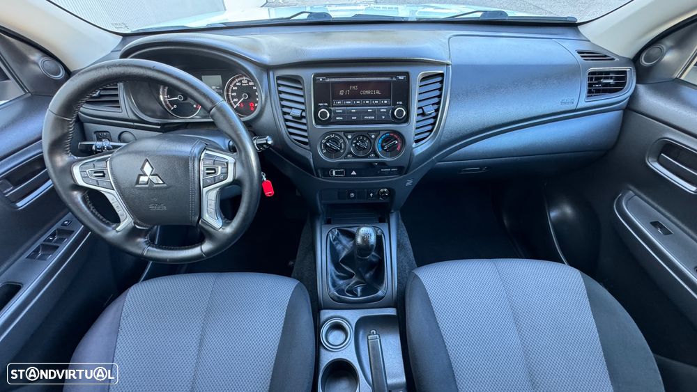 Mitsubishi L-200 Cabine dupla 4X2 - 17
