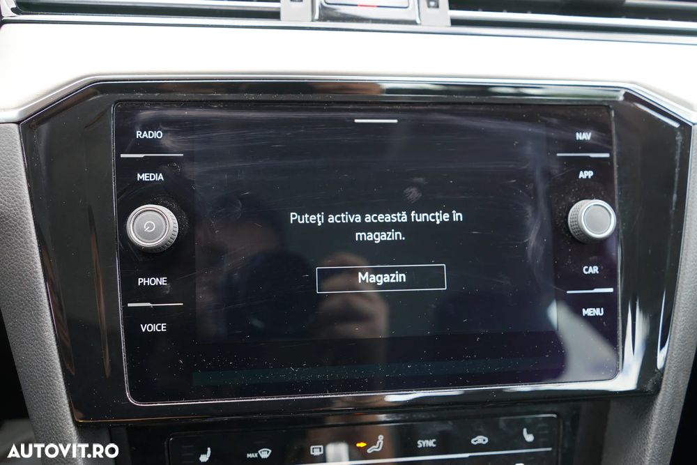 Volkswagen Passat 2.0 TDI DSG 4Mot Highline - 18