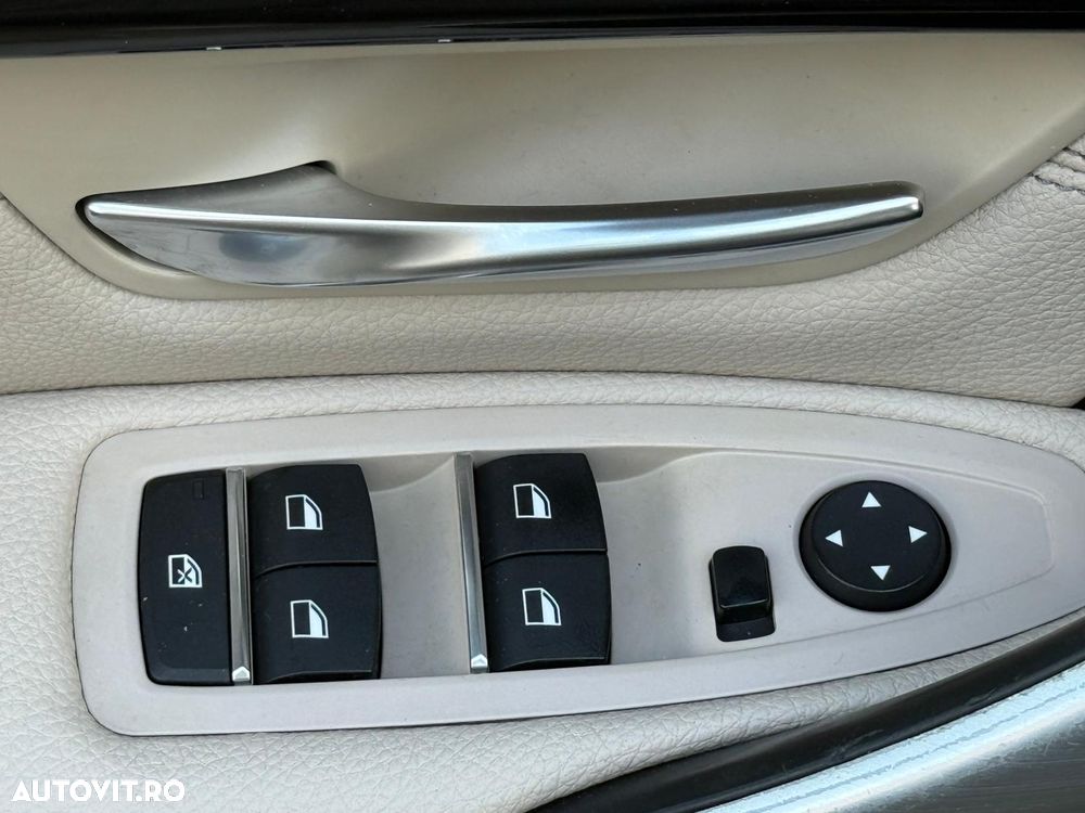 BMW Seria 3 320i Aut. M Sport - 14