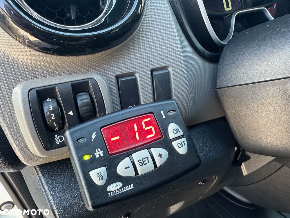 Renault Trafic 1,6 dCi 2018 r. Chłodnia - 15