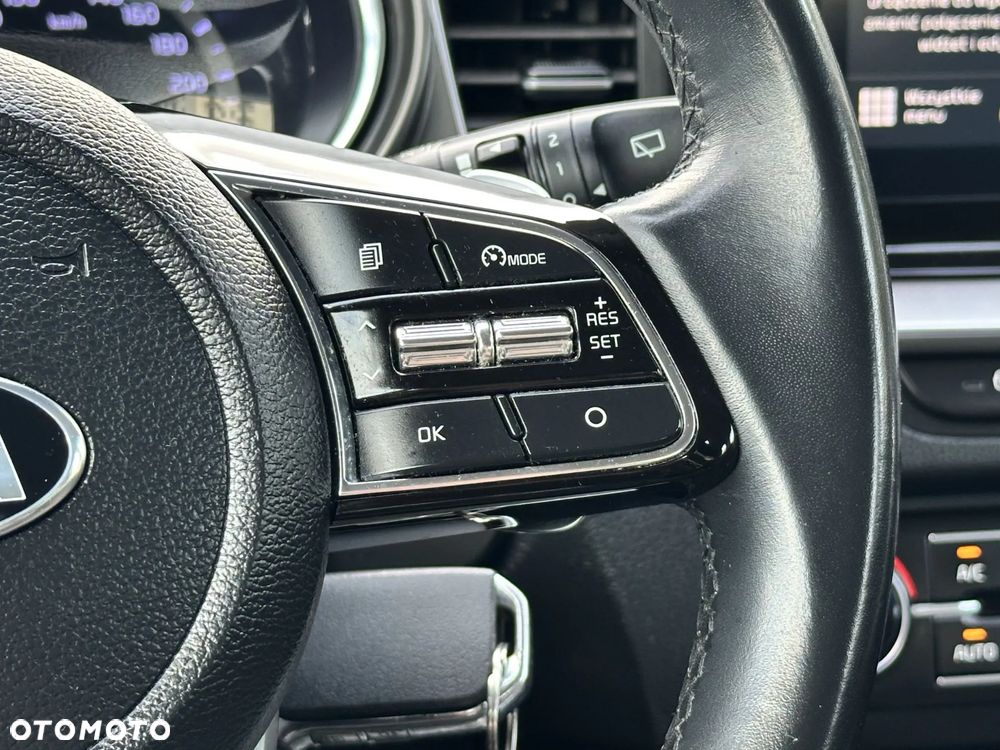 Kia Ceed - 21