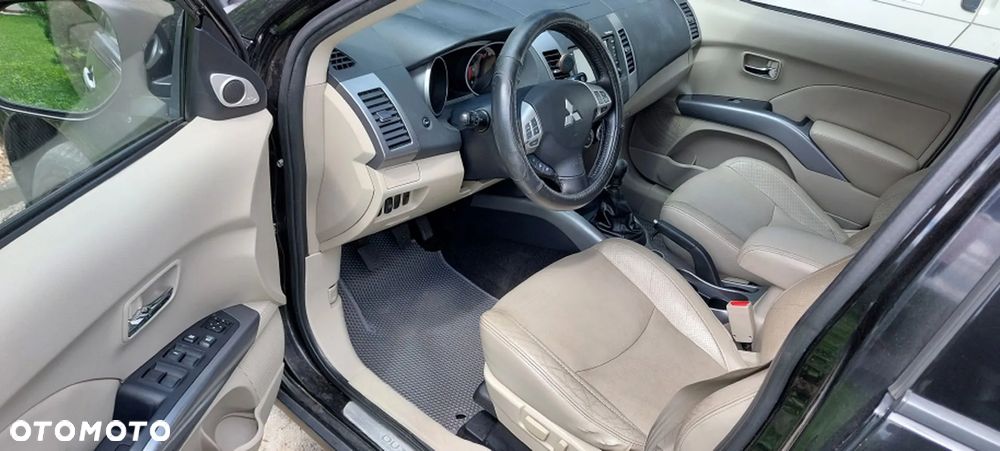 Mitsubishi Outlander 2.2 DID Instyle - 7