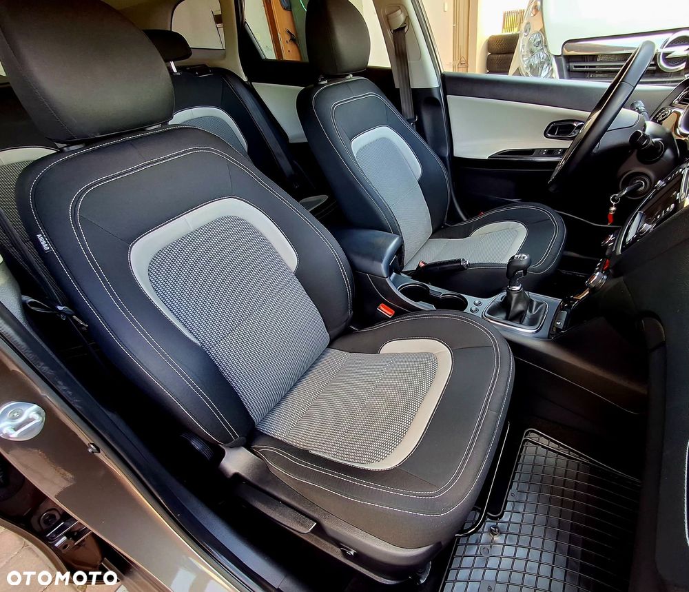 Kia Ceed 1.6 GDI Platinum Edition - 24