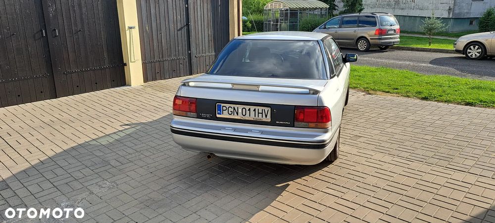 Subaru Legacy - 8