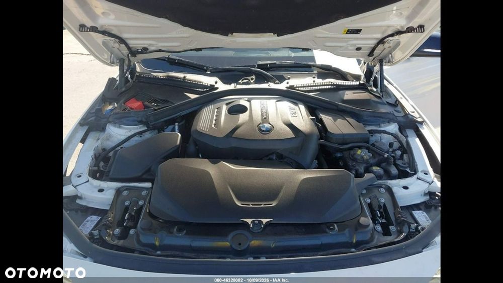 BMW Seria 3 330i M Sport - 12