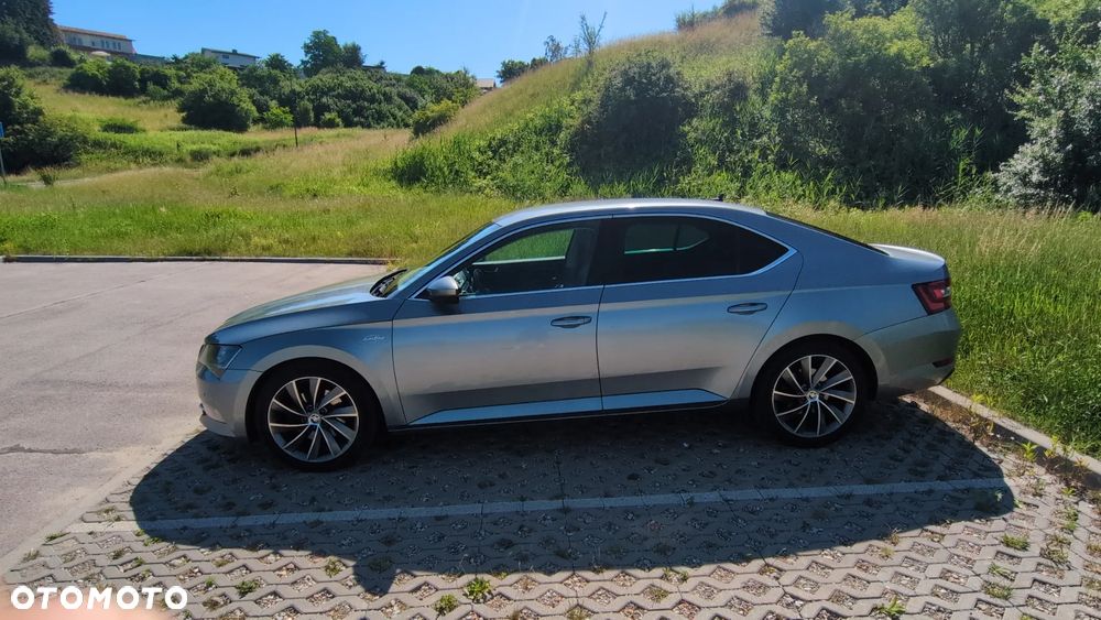 Skoda Superb 2.0 TDI L&K DSG - 5