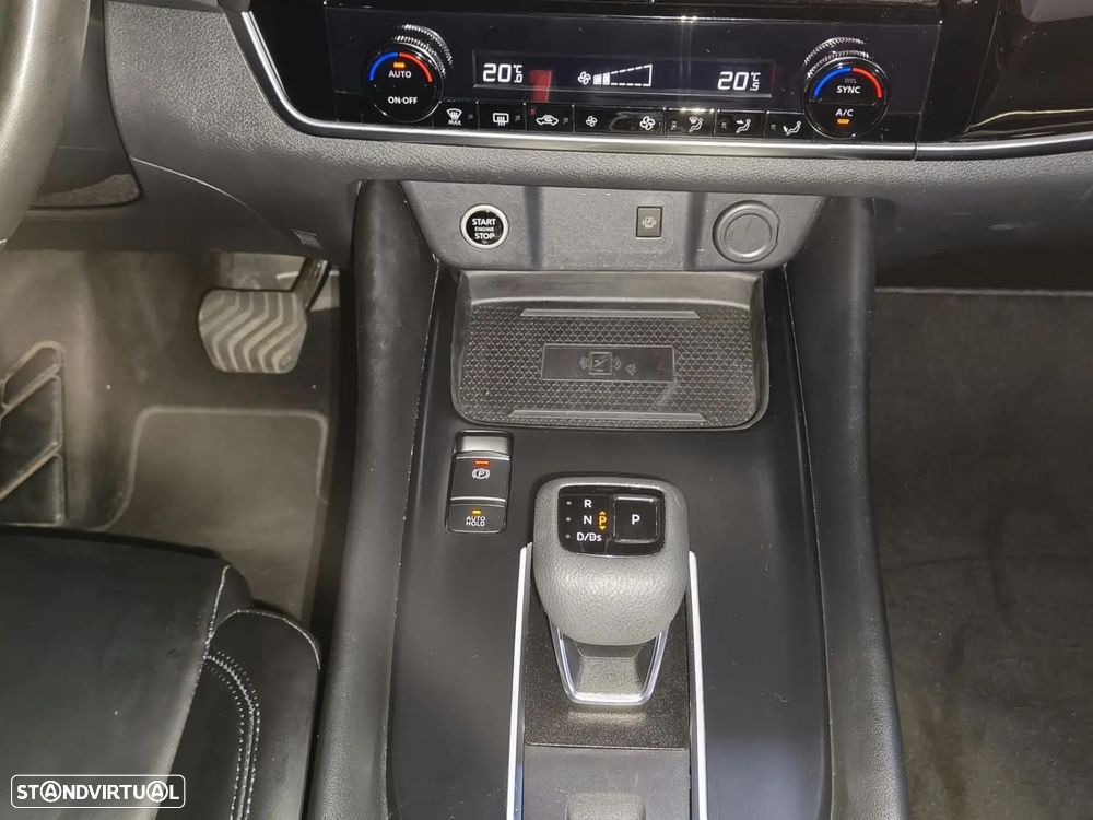 Nissan Qashqai 1.3 DIG-T N-Connecta LED Xtronic - 25