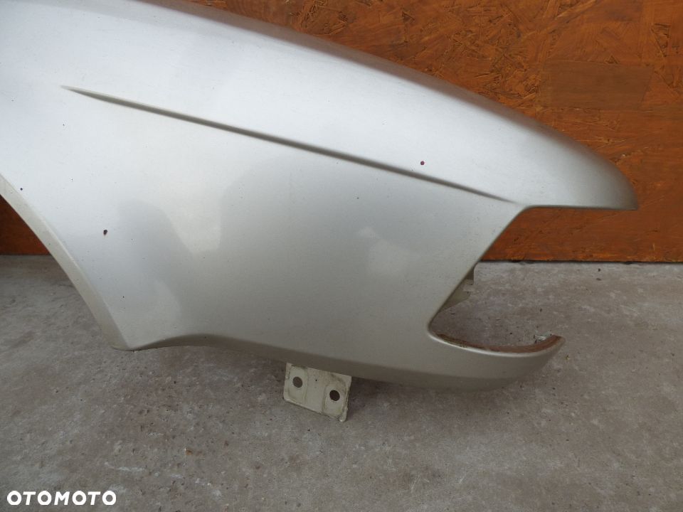 BMW E32 BŁOTNIK PRAWY  PRZÓD - 3