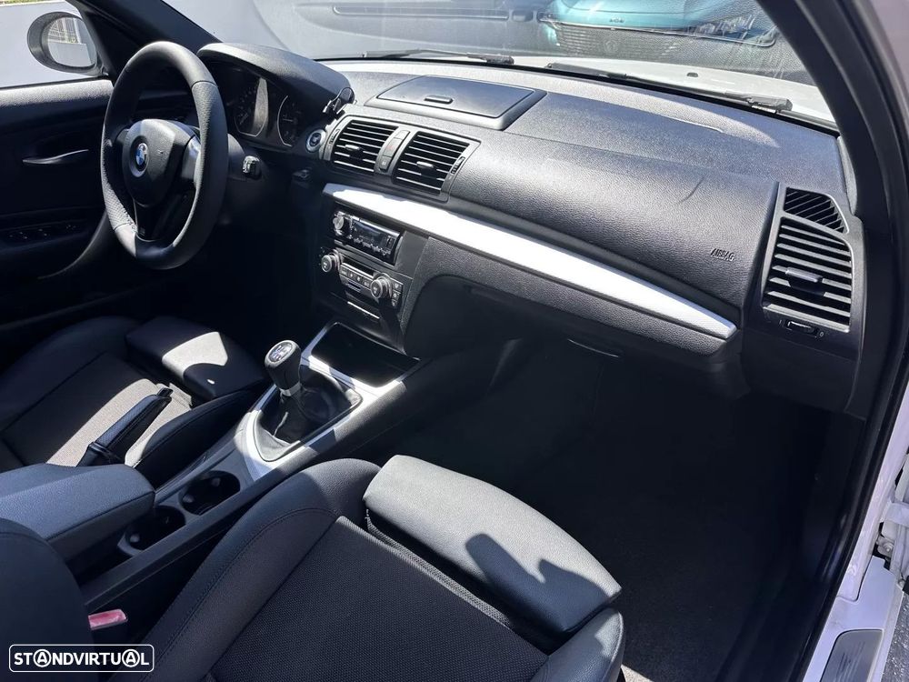 BMW 118 d Pack M - 44