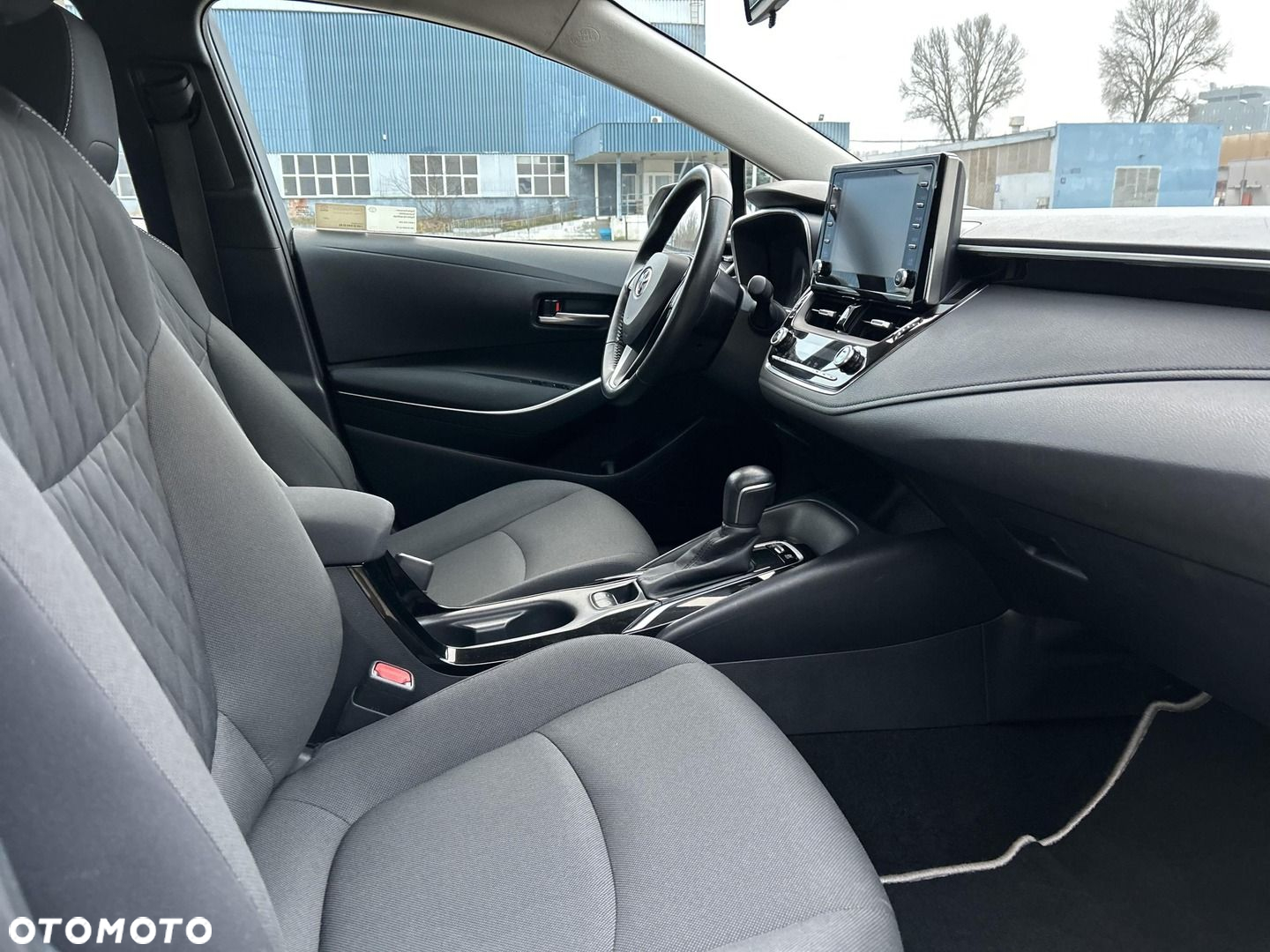 Toyota Corolla - 12