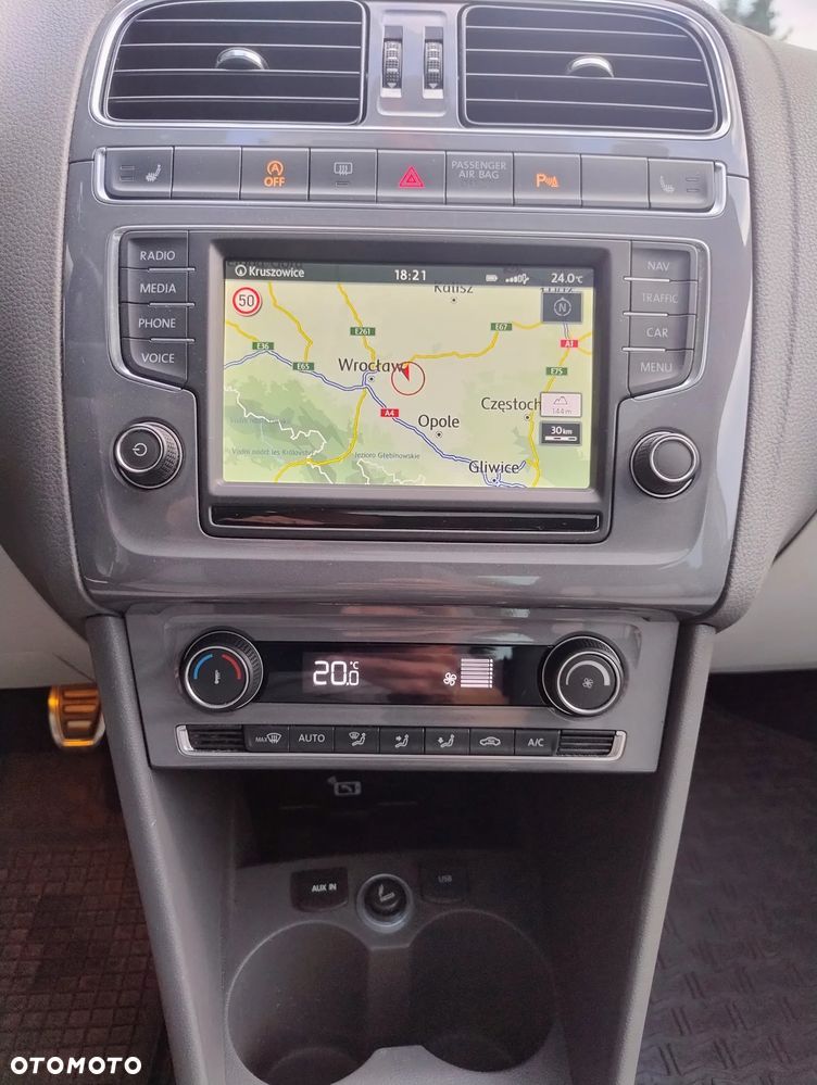 Volkswagen Polo 1.2 TSI Blue Motion Technology FRESH - 9