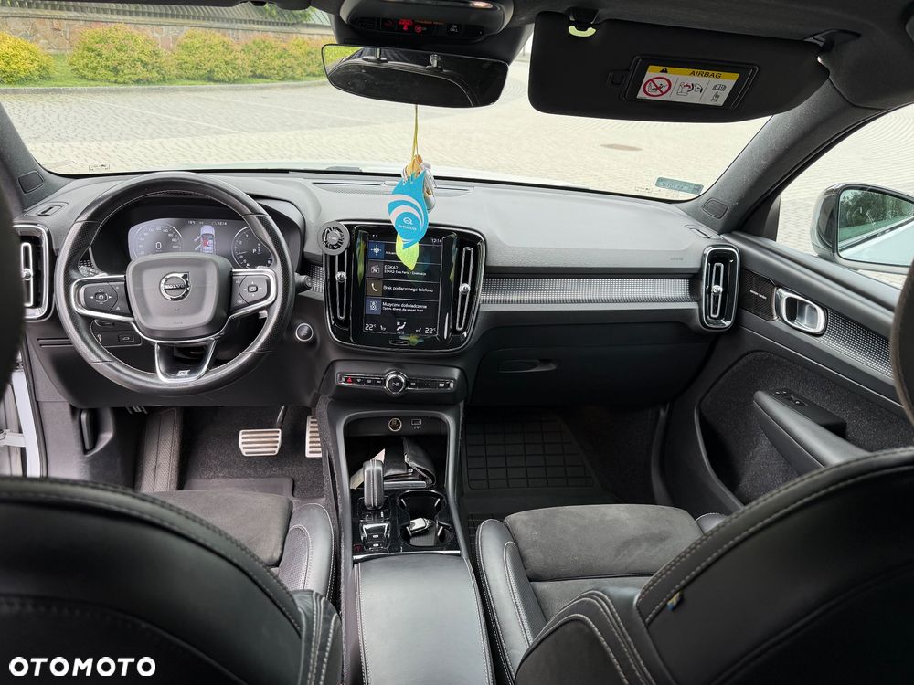 Volvo XC 40 T4 AWD R-Design - 12