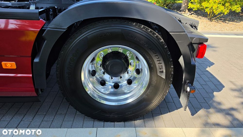 Volvo ///FH///500///2023/// GLOBETROTTER///XXL///HYDRAULIKA/// KLIMATYZACJA POSTOJOWA///ALUMINIOWE FELGI///ZABUDOWY MIĘDZYOSIOWE///FULL LED///VIRTUAL COCPIT///TV///WAGA/// STAN BARDZO DOBRY - 18