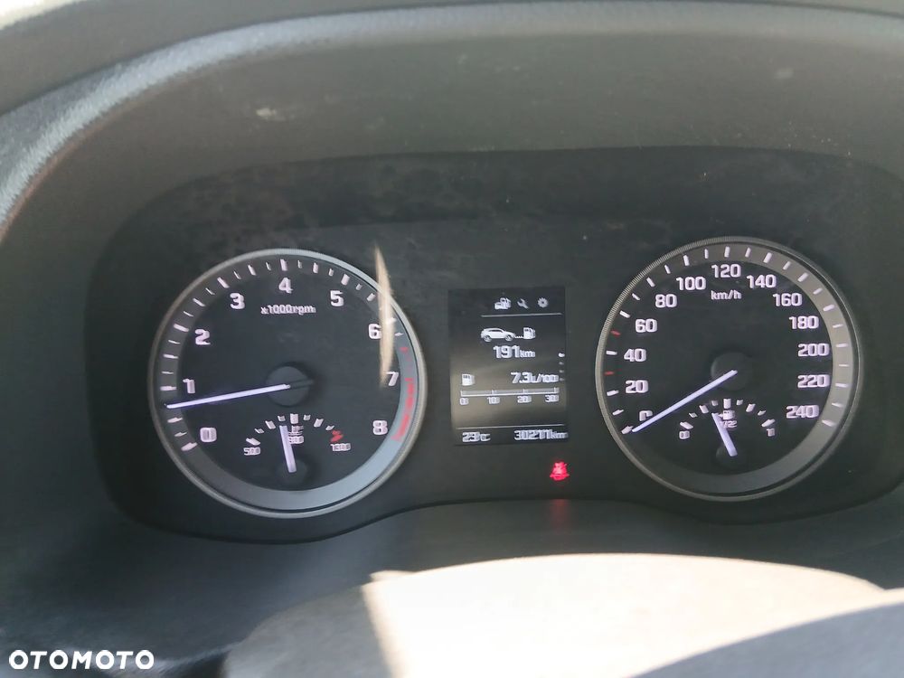 Hyundai Tucson 1.6 GDI BlueDrive Style 2WD - 18