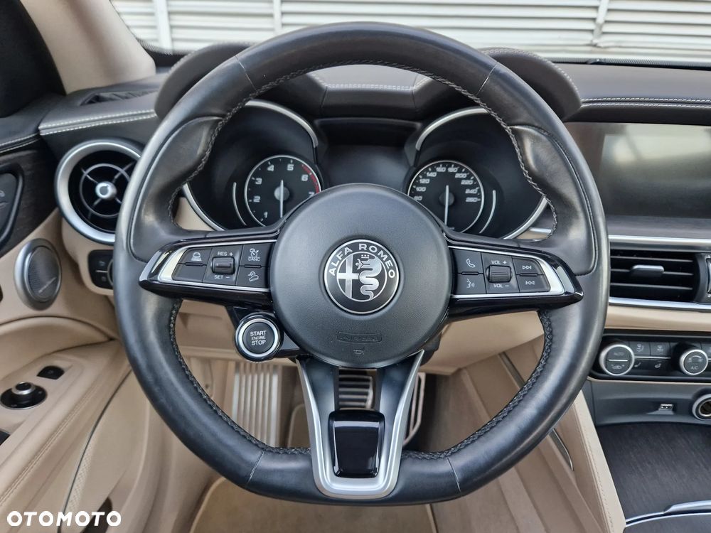 Alfa Romeo Stelvio 2.0 Turbo TI Q4 - 34