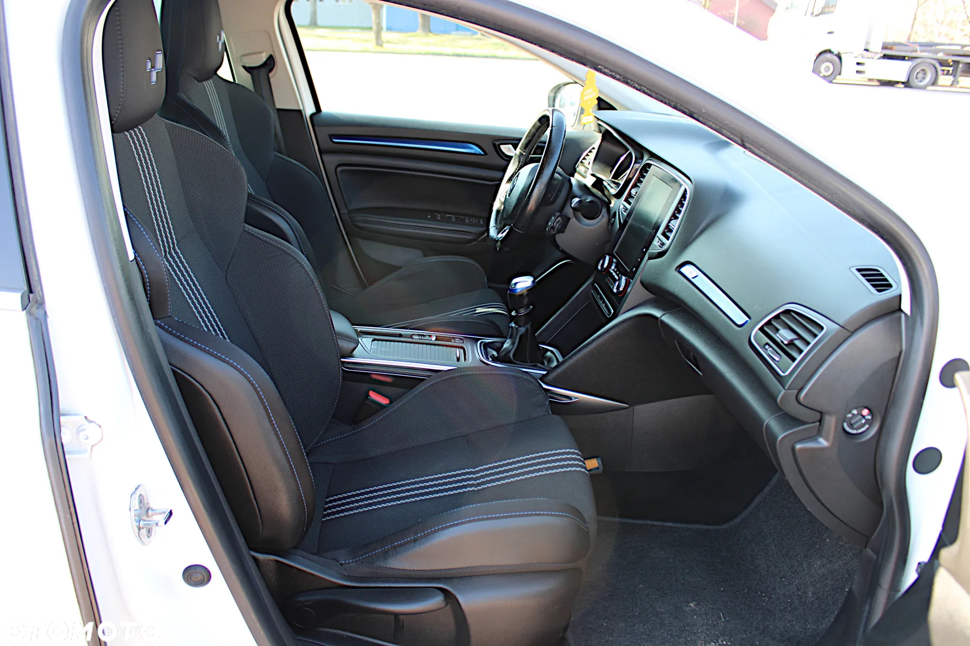 Renault Megane 1.3 TCe FAP GT Line - 25