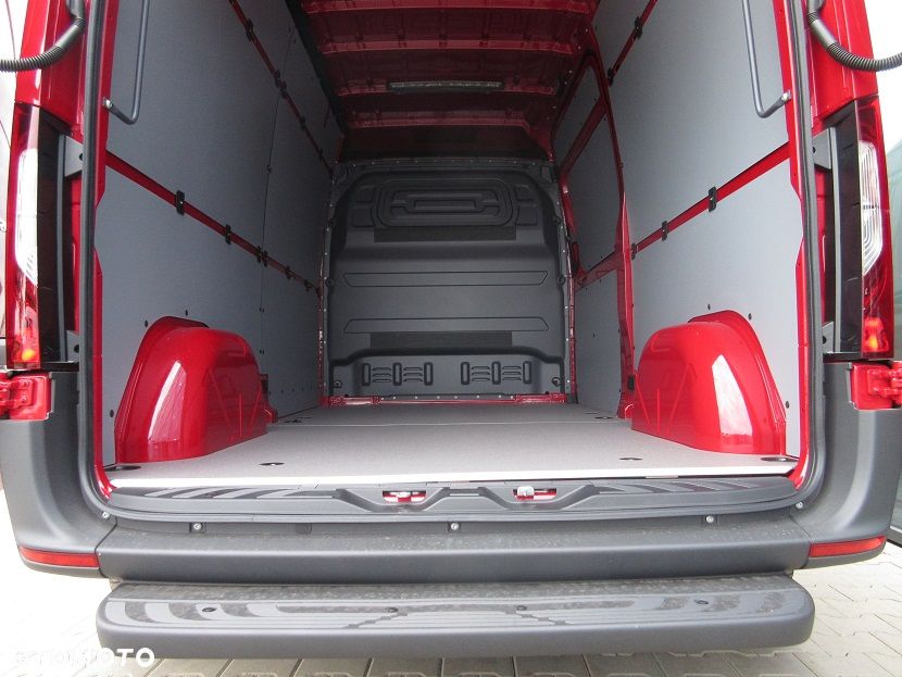 Mercedes-Benz Sprinter - 3