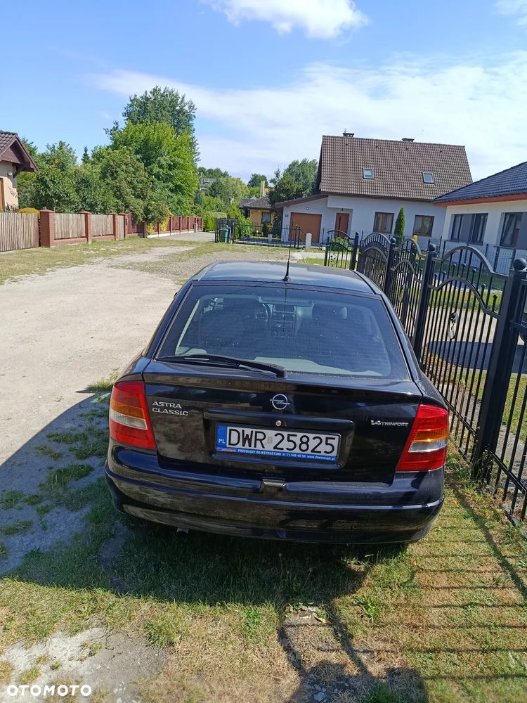 Opel Astra 1.4 - 3