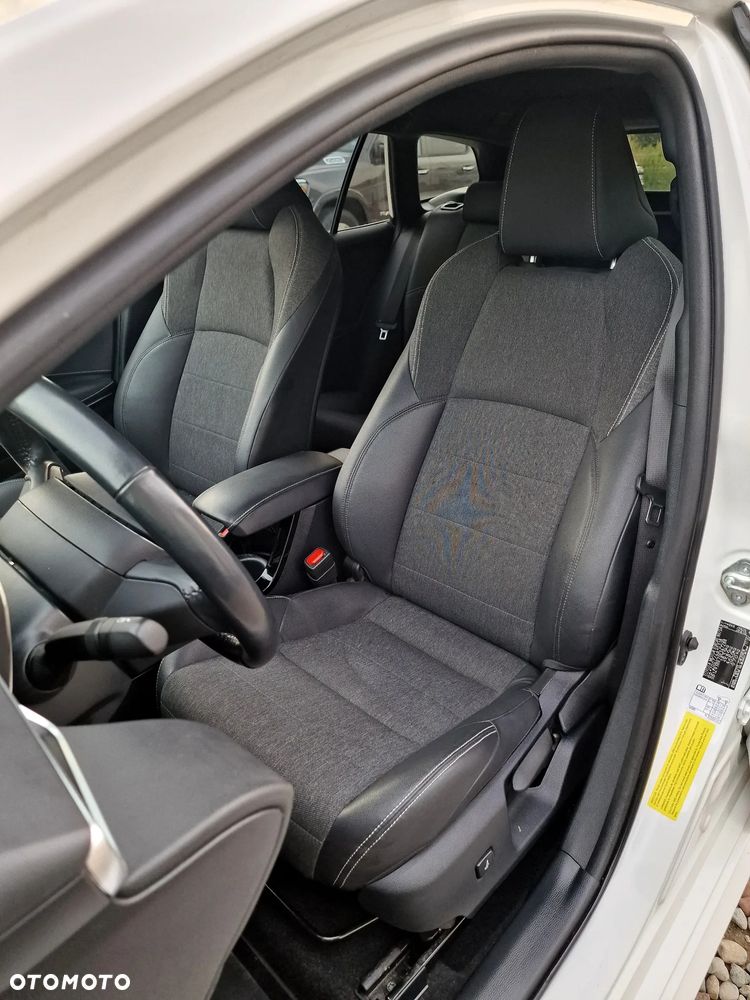 Toyota Corolla 1.8 Hybrid Selection - 20