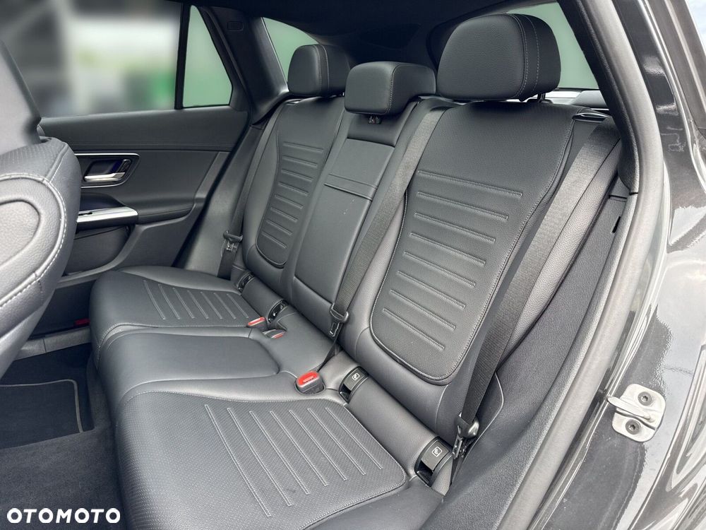 Mercedes-Benz GLC - 26