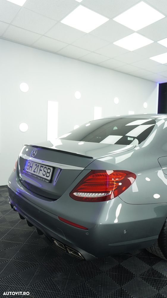 Mercedes-Benz E - 3