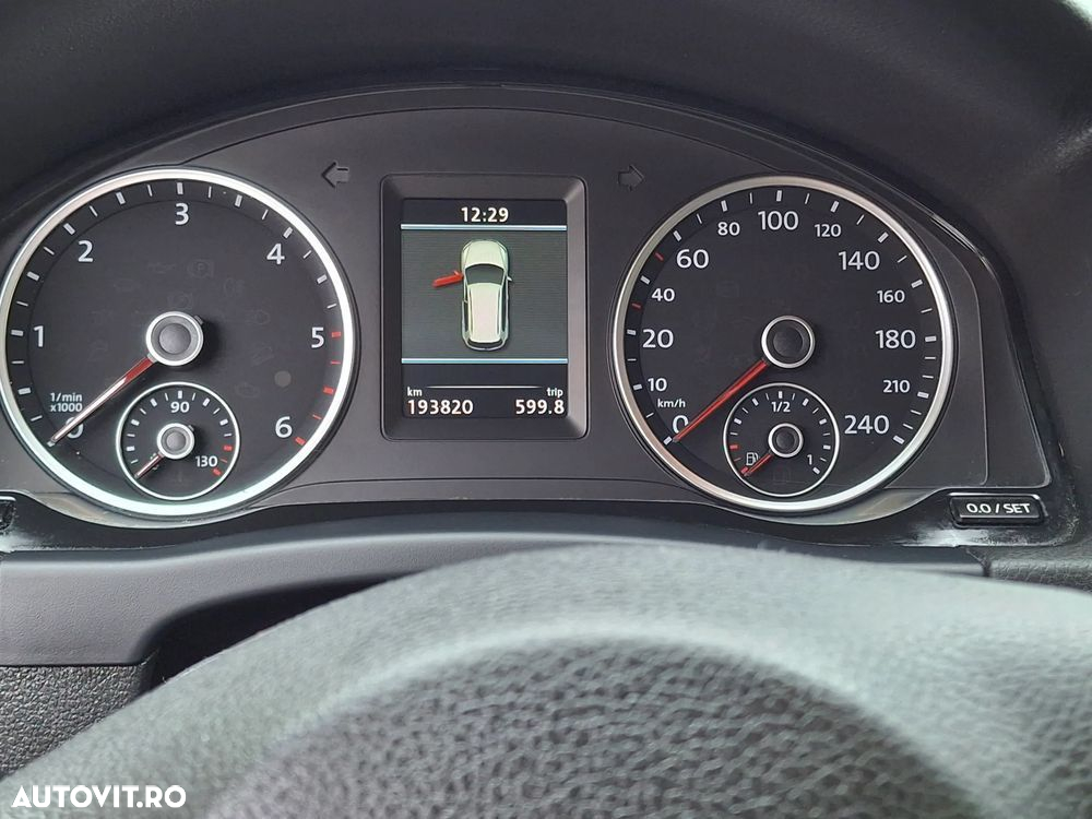 Volkswagen Tiguan 2.0 TDI 4Motion DSG Sport & Style - 5