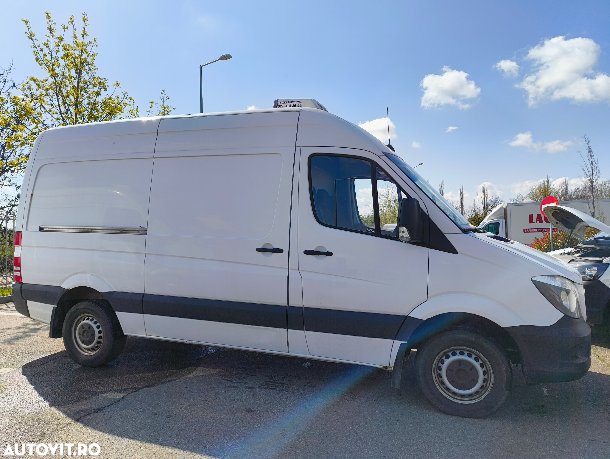 Mercedes-Benz Sprinter - 2