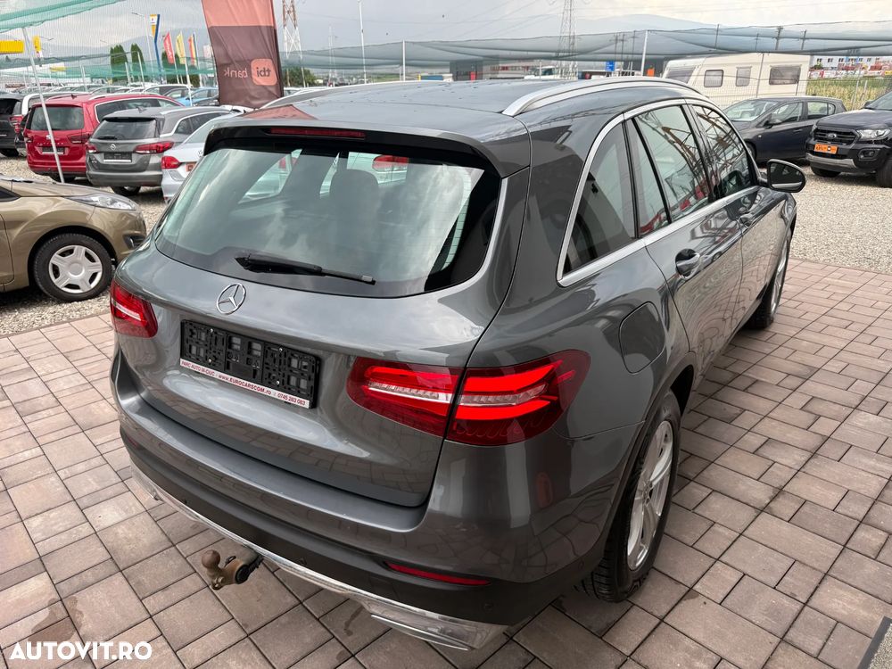Mercedes-Benz GLC - 7
