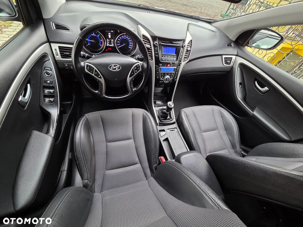 Hyundai i30 i30cw 1.6 CRDi Trend - 9