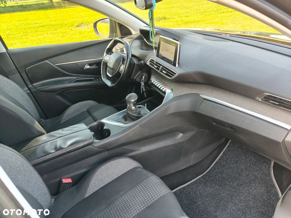 Peugeot 3008 2.0 BlueHDi Active - 15