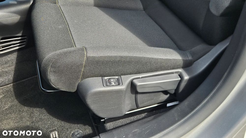 Citroën C3 1.2 PureTech Shine EAT6 - 10