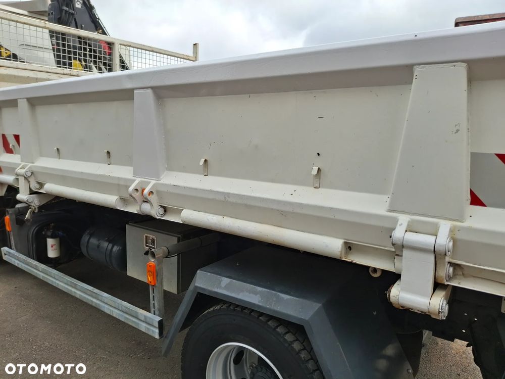 DAF LF 45.180 Wywrotka 3 Stronna + Hydroburta HDS HIAB Żuraw Dźwig Sterowanie Radiowe Łyżka Chwytak Obrotowy Dzielone Burty Hak Klimatyzacja Niski Przebieg Blokada Mostu Oświetlenie Ostrzegawcze - 20