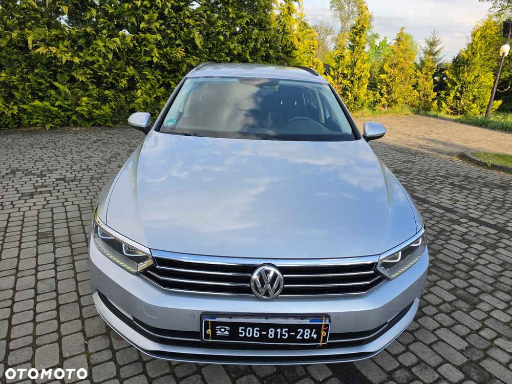 Volkswagen Passat 2.0 TDI (BlueMotion Technology) Comfortline - 4