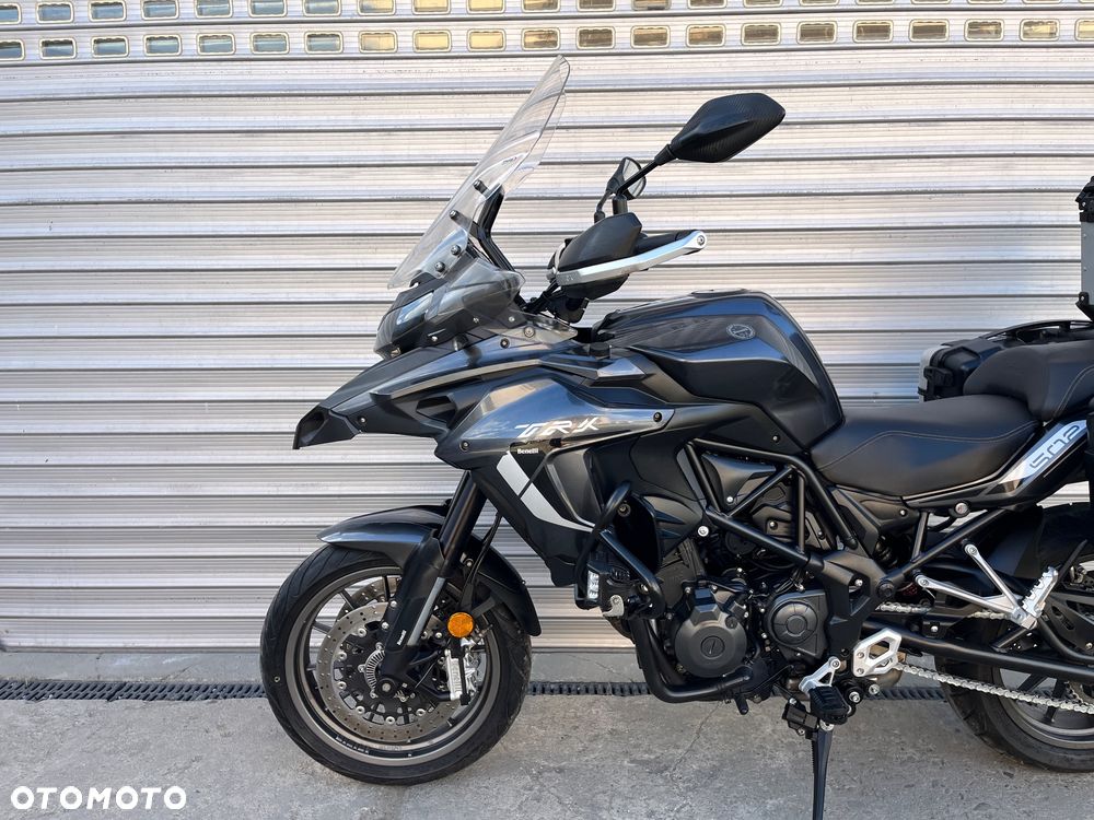Benelli TRK 502 - 3