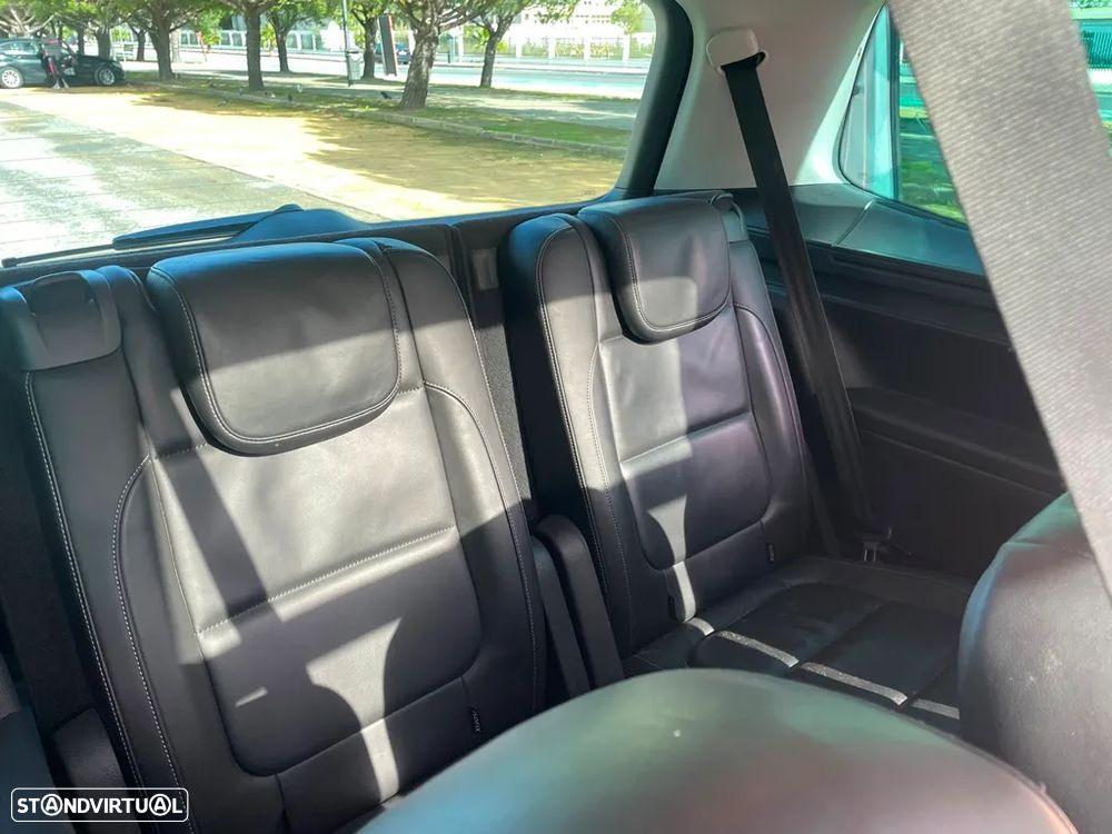 VW Sharan 2.0 TDI Blue Highline DSG - 21