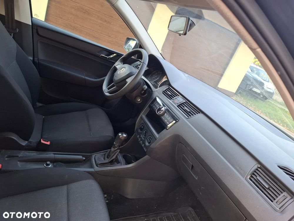 Skoda RAPID - 5