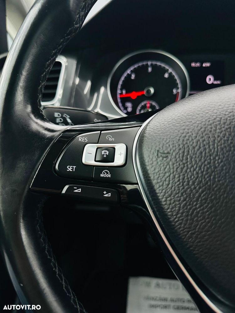 Volkswagen Golf 1.6 TDI Trendline - 33