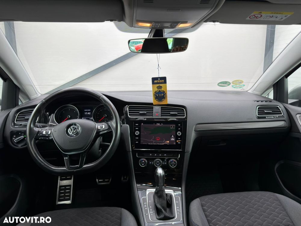 Volkswagen Golf 1.6 TDI SCR DSG Join - 16
